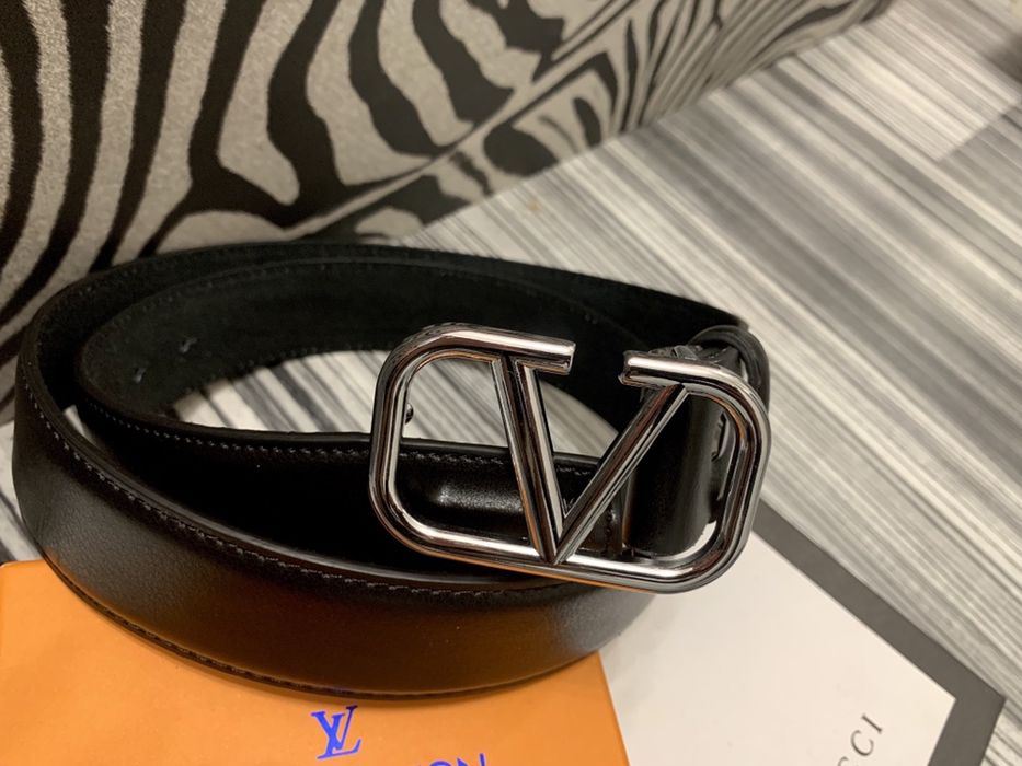 Curea VALENTINO-poze reale 100% piele naturală nu ecologică!MODEL UNIS