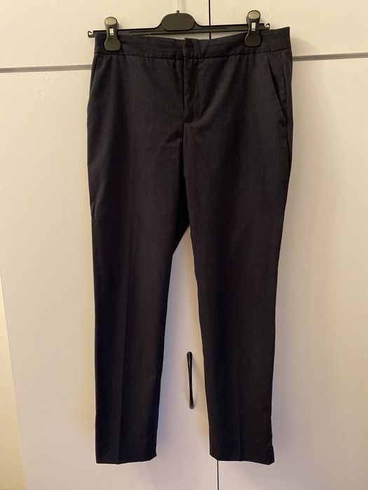 Costum Zara, S, impecabil, purtat foarte putin, bleumarin, 100 lei