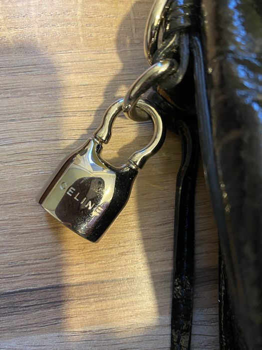 Vand geanta priginala Celine in conditii foarte bune! Pret mic!