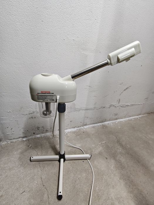 Pulverizator facial pentru îngrijire