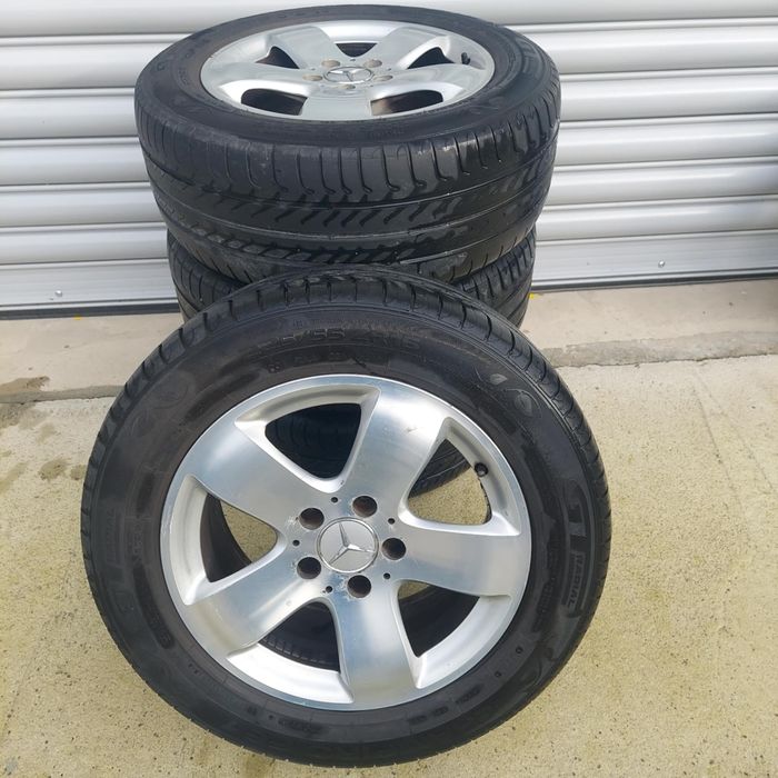 Продавам гуми и джанти