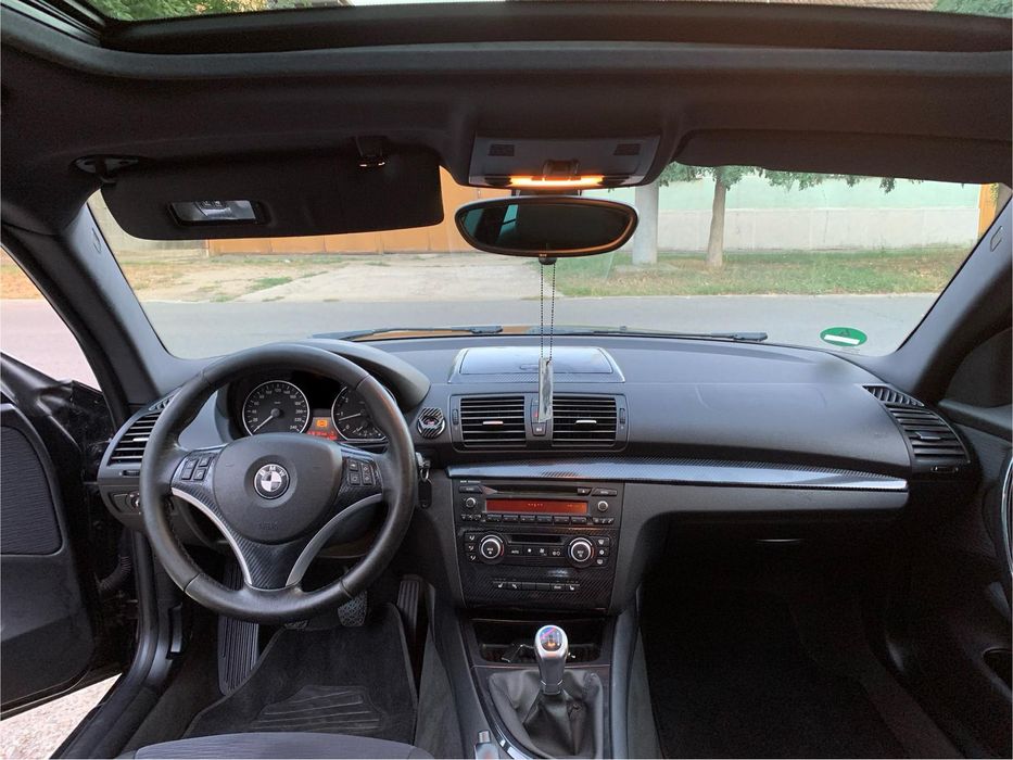vand sau schimb BMW Seria 1, 2.0 Benzina, 2008, Pachet M, Trapa, 180.0