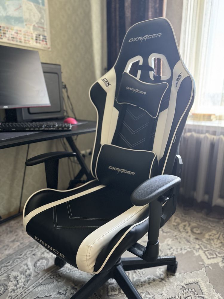 Продаю срочно игровой стул