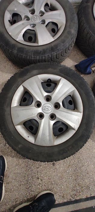 Cauciucuri de iarna cu jante Hyundai i30