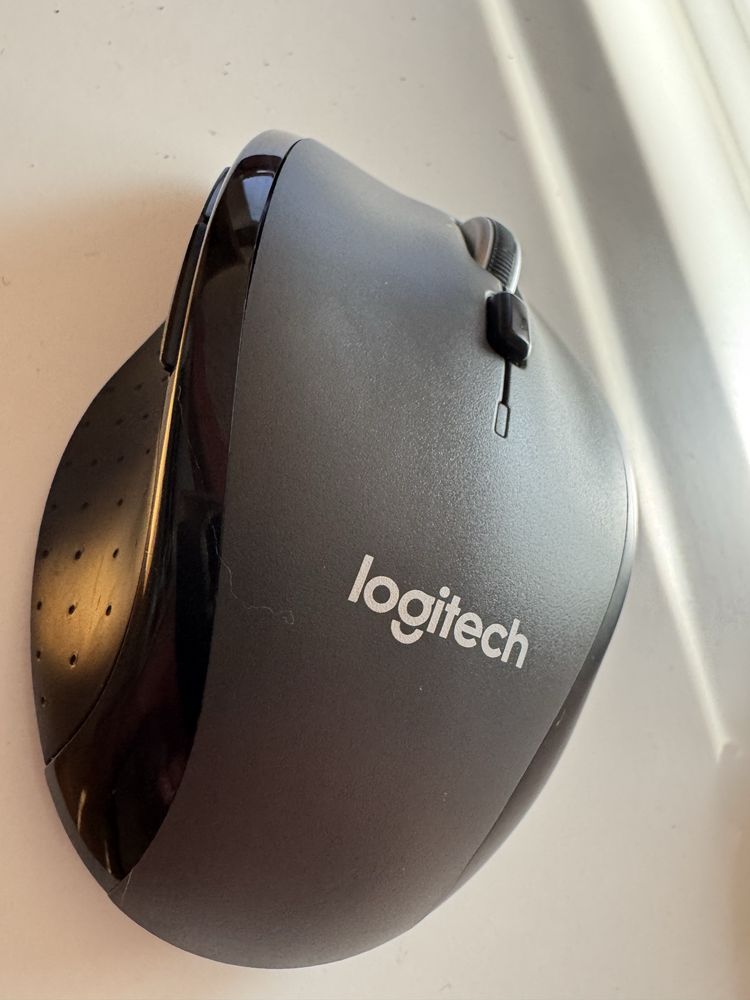 Мишка Logitech MARATHON MOUSE M705