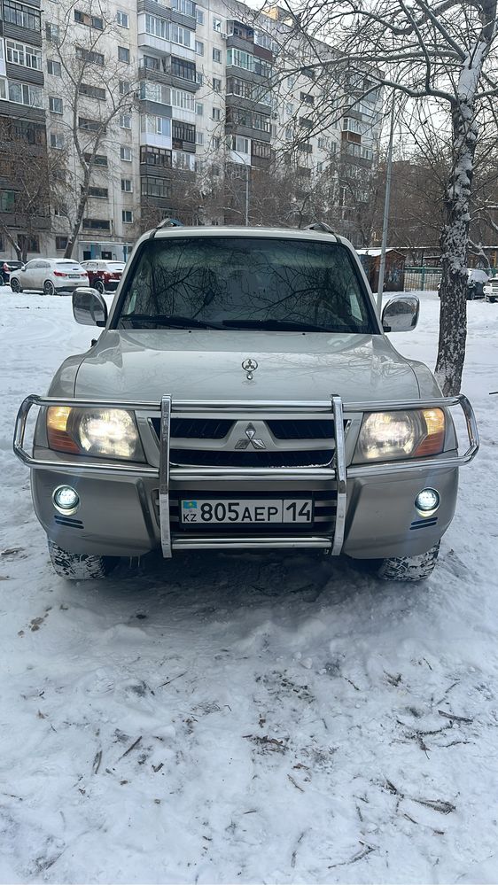 Mitsubishi Pajero 3