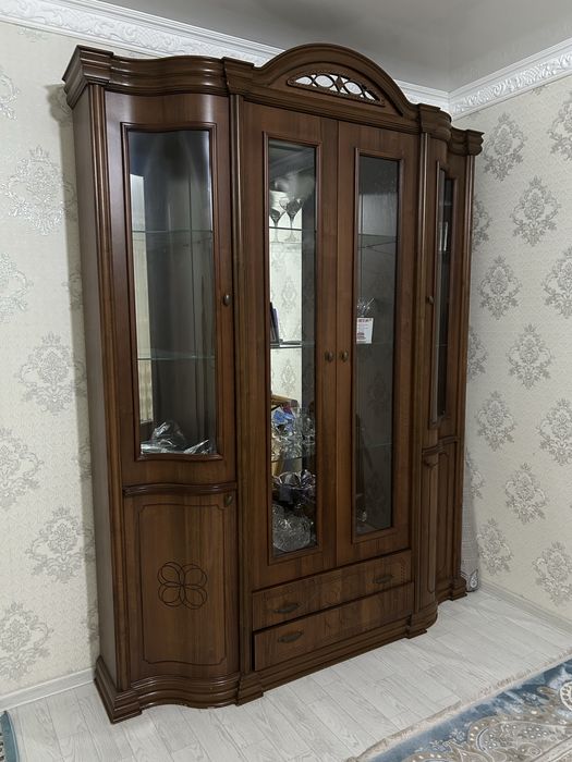 сервант мебель жақсы жағдайда