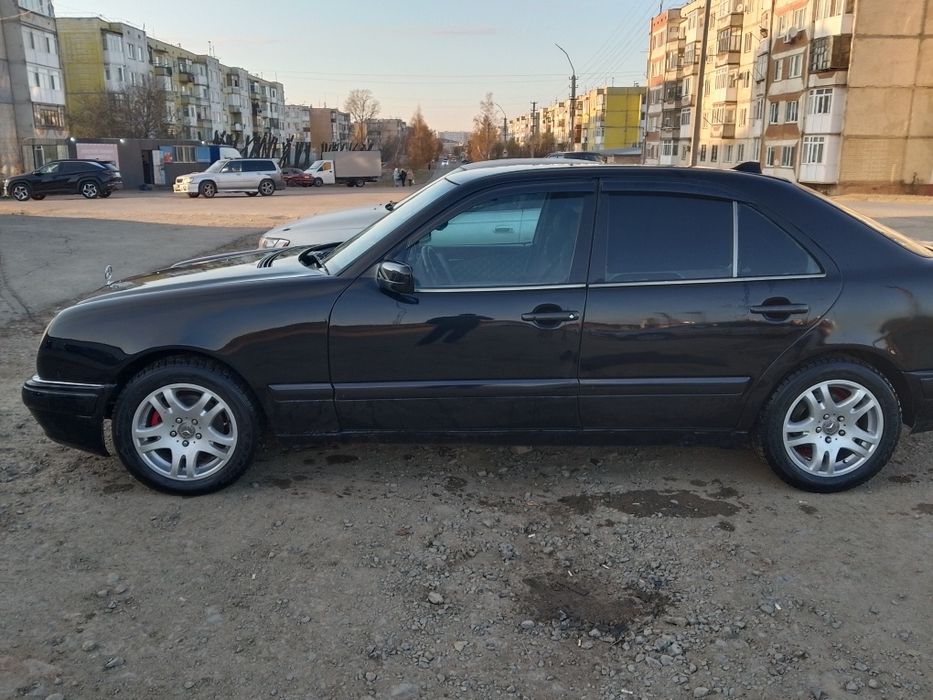 Мерс 210 седан проблем нет