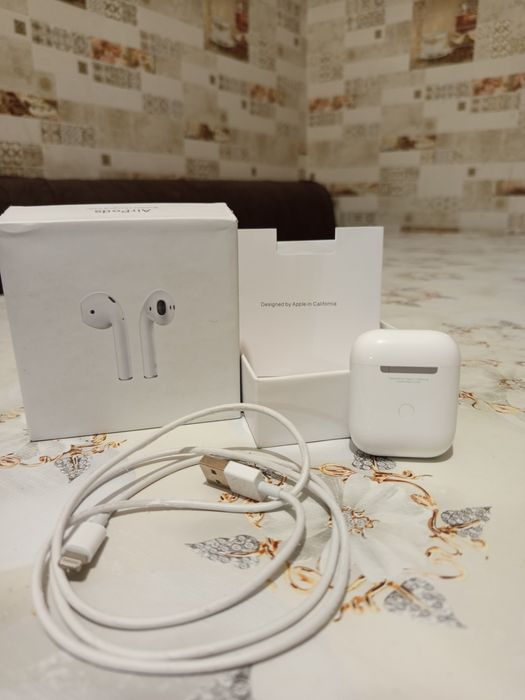 Срочно Продам, Airpods(почти новые)6000тенге