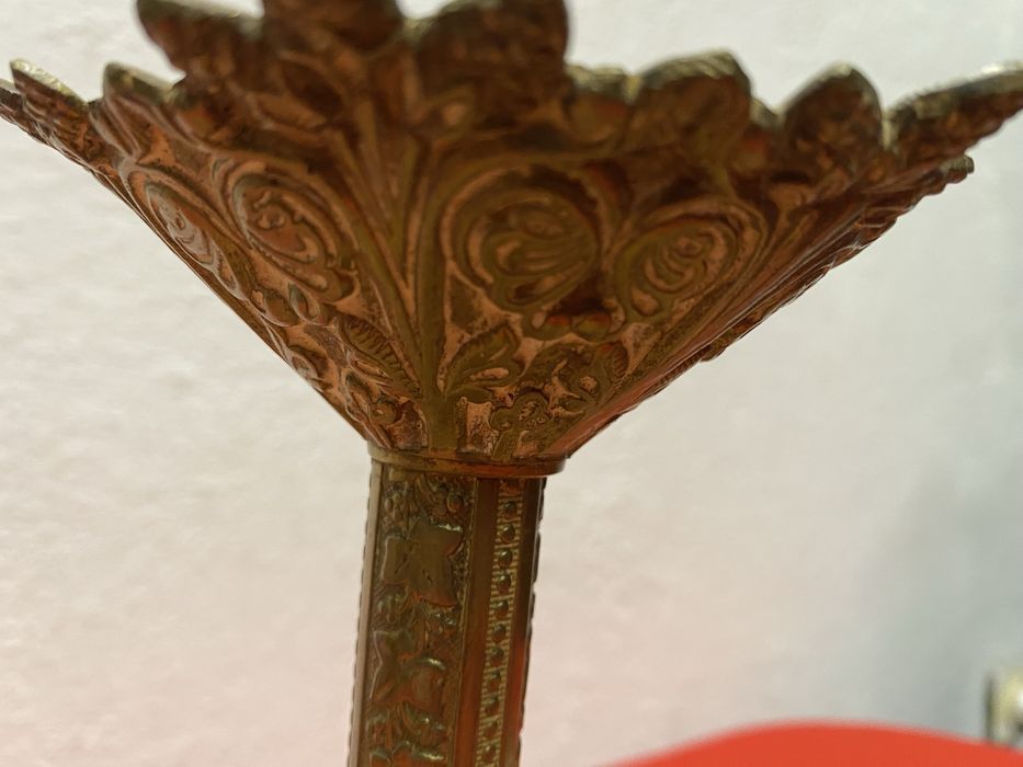 Винтидж френски месингов свещник с ръчна орнаментика 1950-те