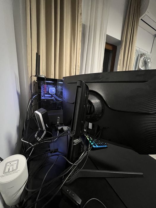 Monitor Gaming curbat LED VA SAMSUNG Odyssey G7 , 27” , 240Hz