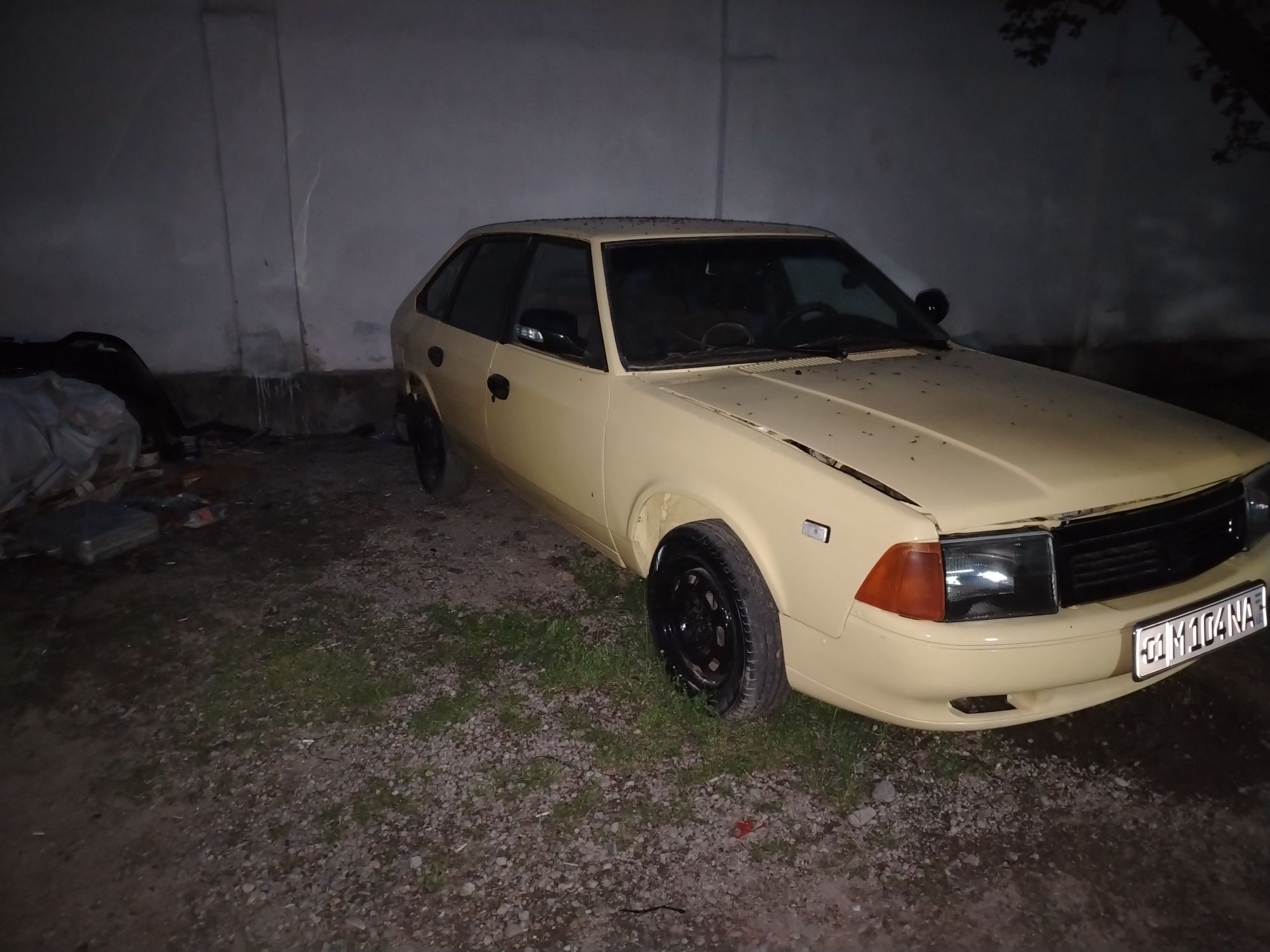 Продаётся АЗЛК  21412