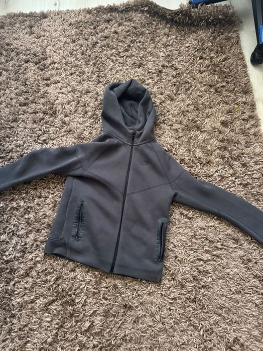 Nike tech fleece