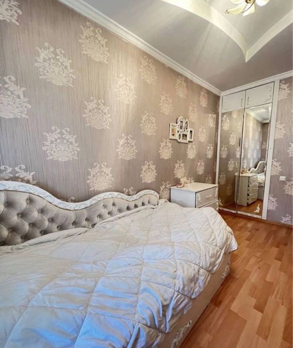 4/2/4 77 серия, Буз, бывшая светлана , Буюк ипак