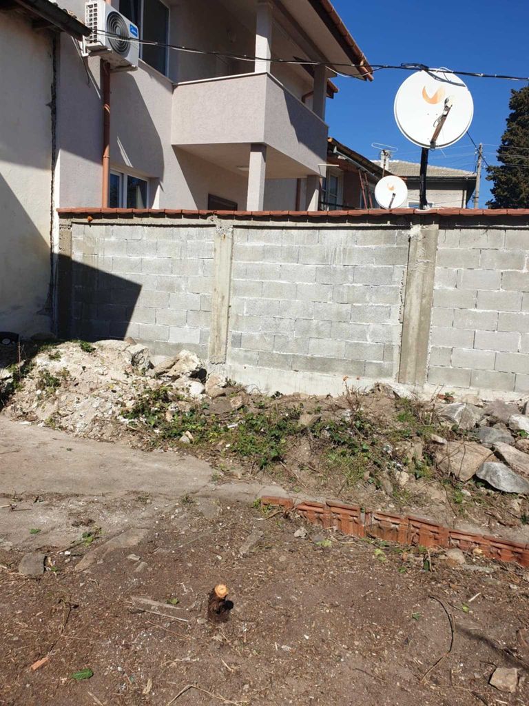 Продава се Къща в Асеновград - 1 кв.м за 66300 €/кв.м - Снимка #2