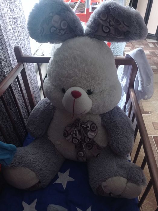 Большая мягкая игрушка заяц