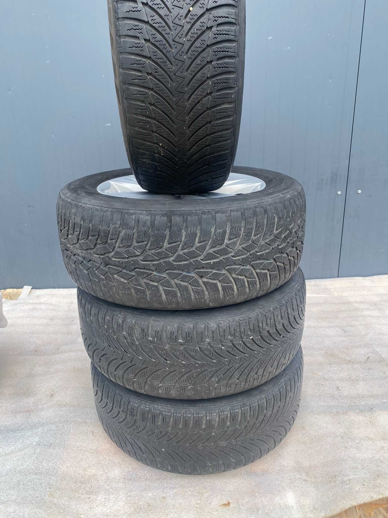 Jante cu anvelope iarna R16 225 55 R16 4.5mm BMW F30 E90 E46