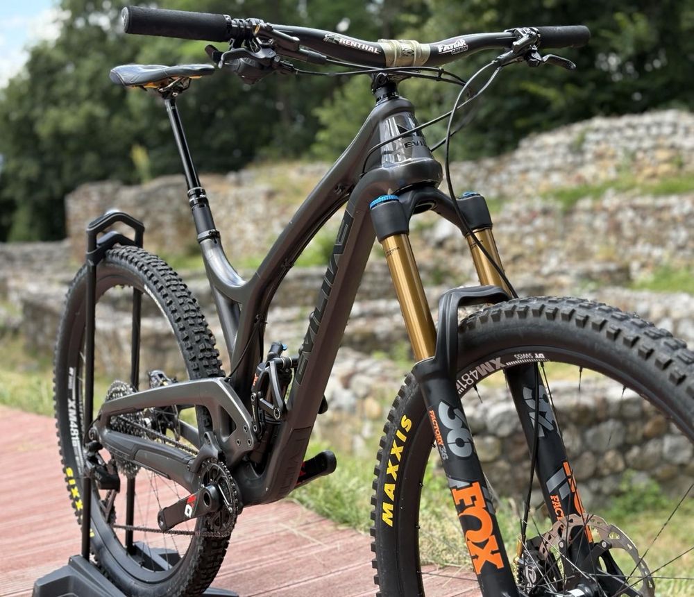 Evil Wreckoning Carbon Enduro