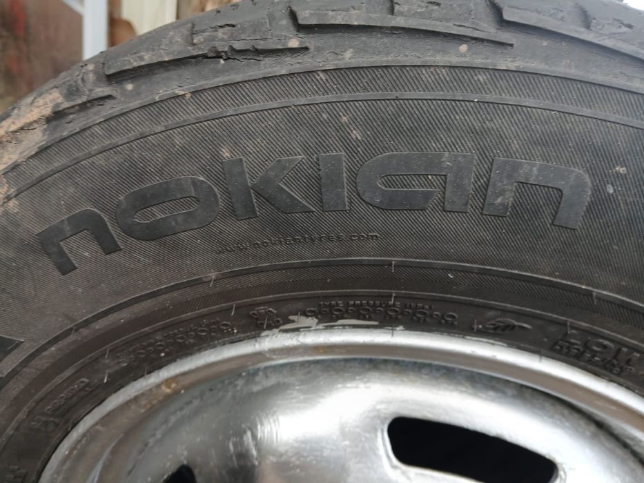 Roți complete și echilibrate Ford Transit 215/75/16-C + cauciucuri