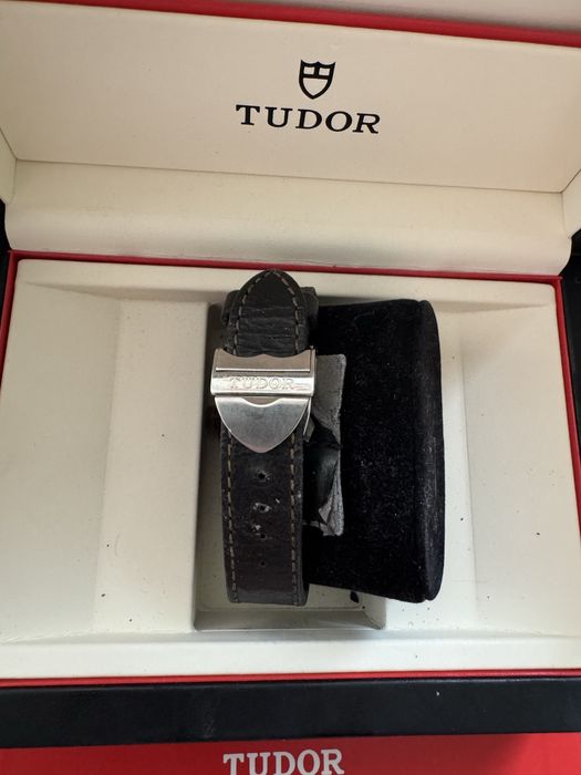 Tudor Black Bay- ceas automatic