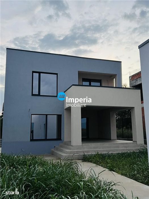 Persoana fizica de vanzare doua VILE DE LUX cu vedere la lac CORBEANCA