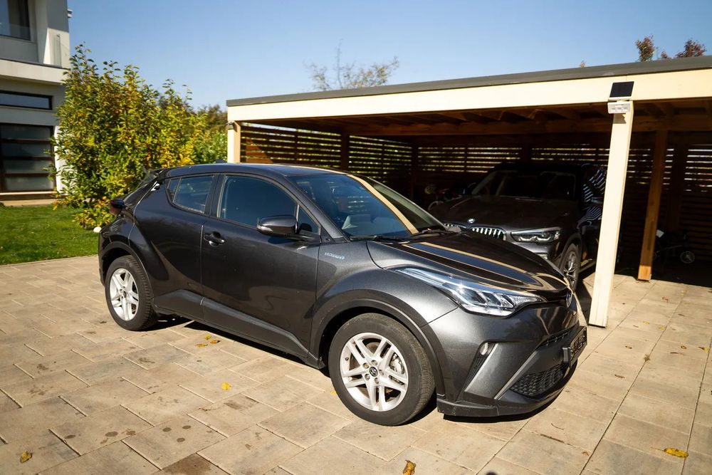Toyota C-HR Toyota C-HR 1.8 Hybrid E-CVT, 2021, 91700 km, incalzire in scaune, led