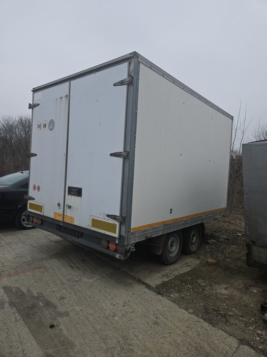 Remorca autocar 3500kg