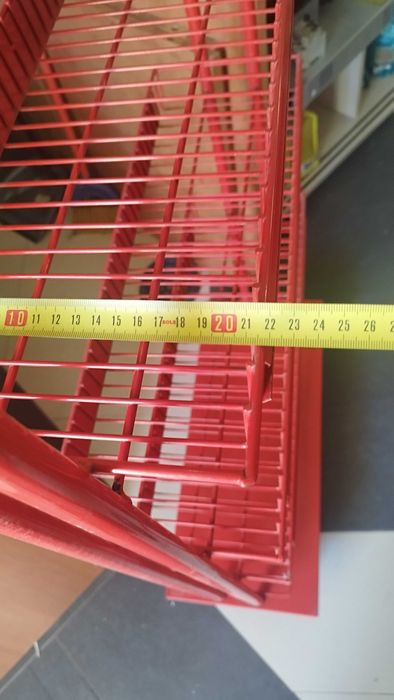 Метален стелаж с рафтове 146/70/30см червен с колела