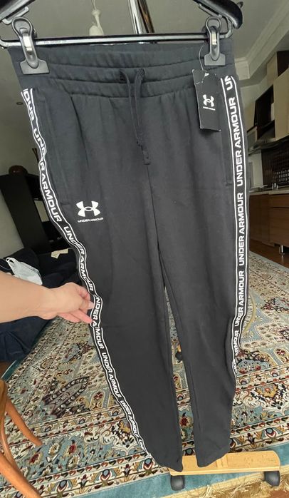 Женское спортивное трико Under Armour