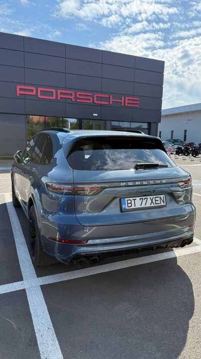 Porsche Cayenne S, 441 CP