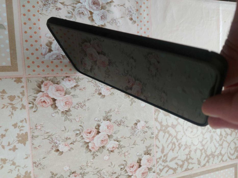 Самсунг А 70 RAM 6/128GB