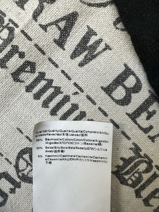 HUGO BOSS cashmere original пуловер.M