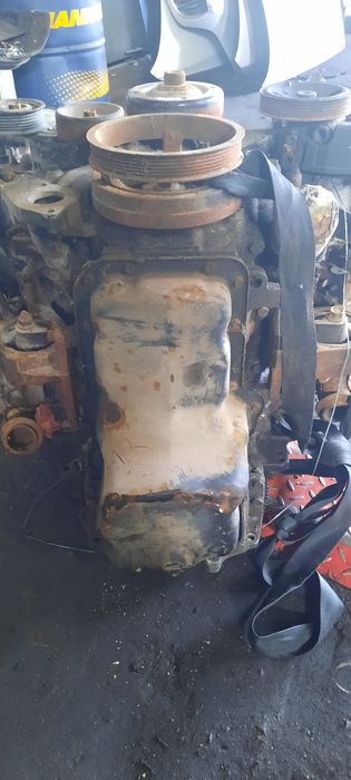 Продам б/у мотор.