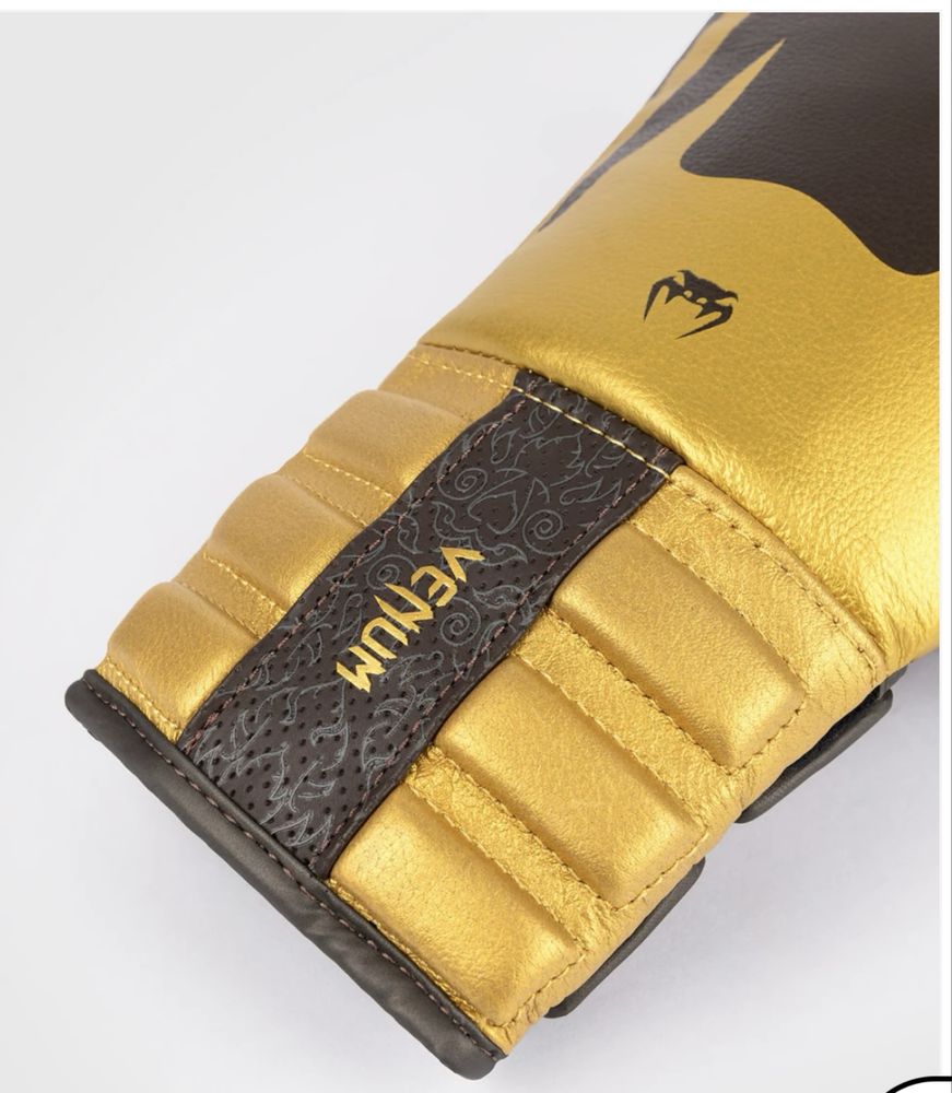 Боксови ръкавици Venum Reverso 14 OZ boxing gloves