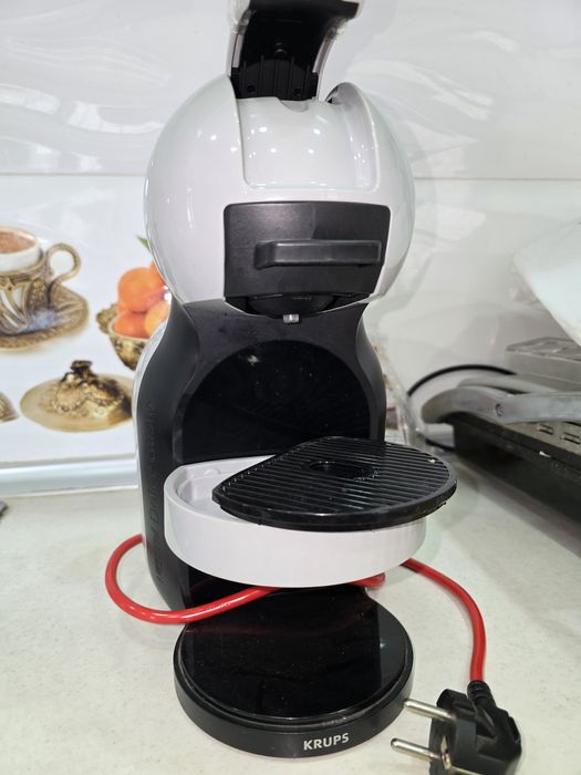 Cofe aparati juda yaxshi xolatda,sifatli Shvetsariya maxsuloti.