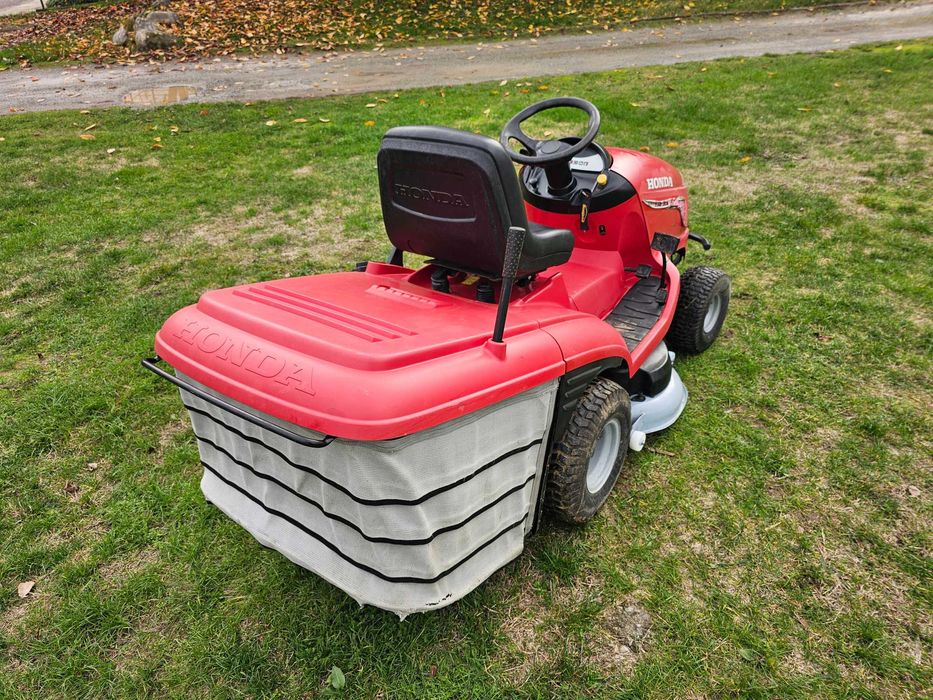 Тракторна Косачка HONDA 17.к.с. Перфектна
