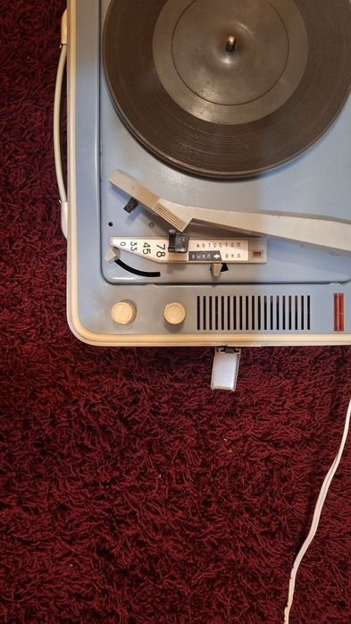 Ретро Грамофон Юность 301