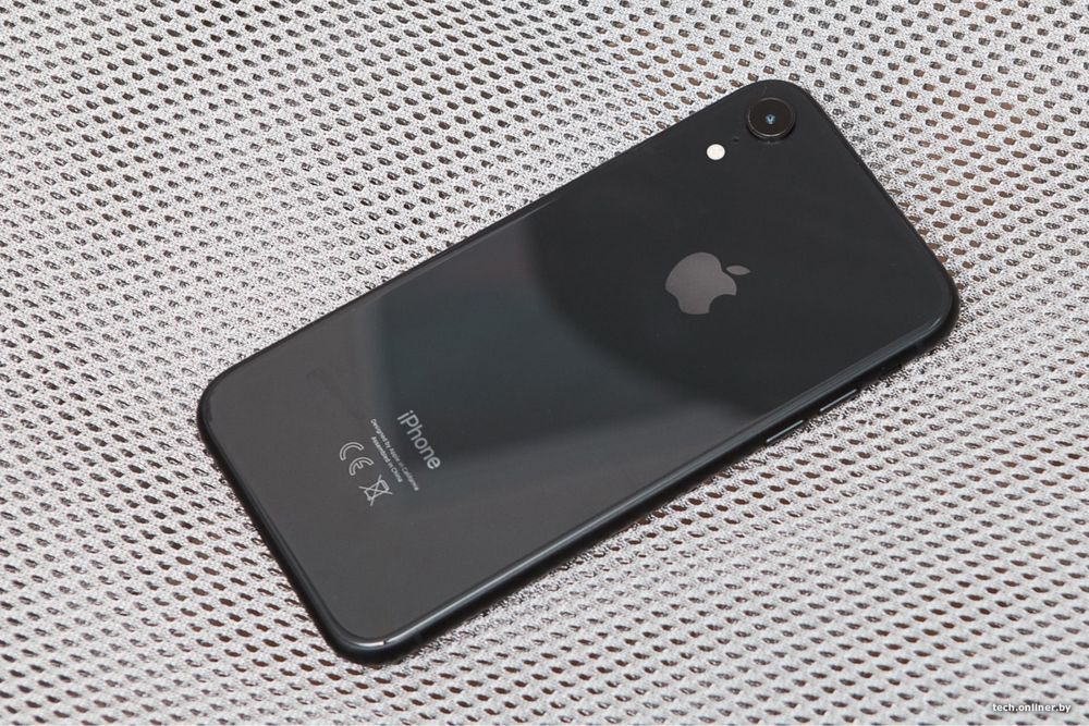 Iphone XR black.