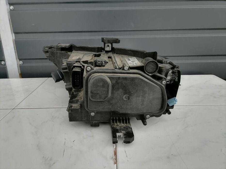 Far dreapta xenon +led  Audi Q3 8U facelift 8U0941774