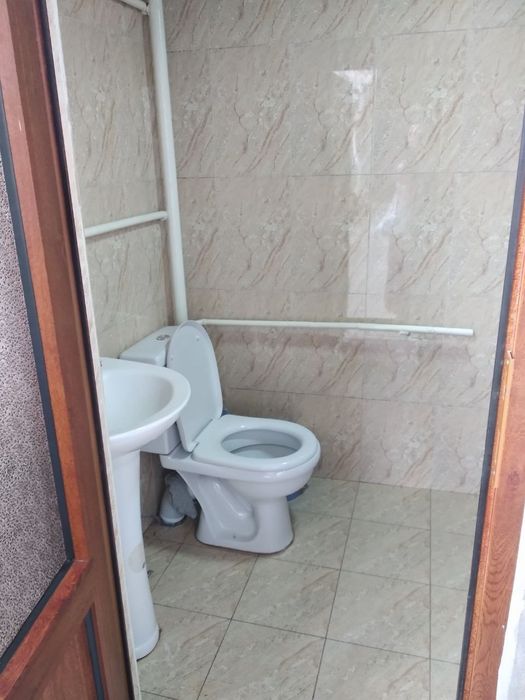 Сдаю две комнаты в своем доме.