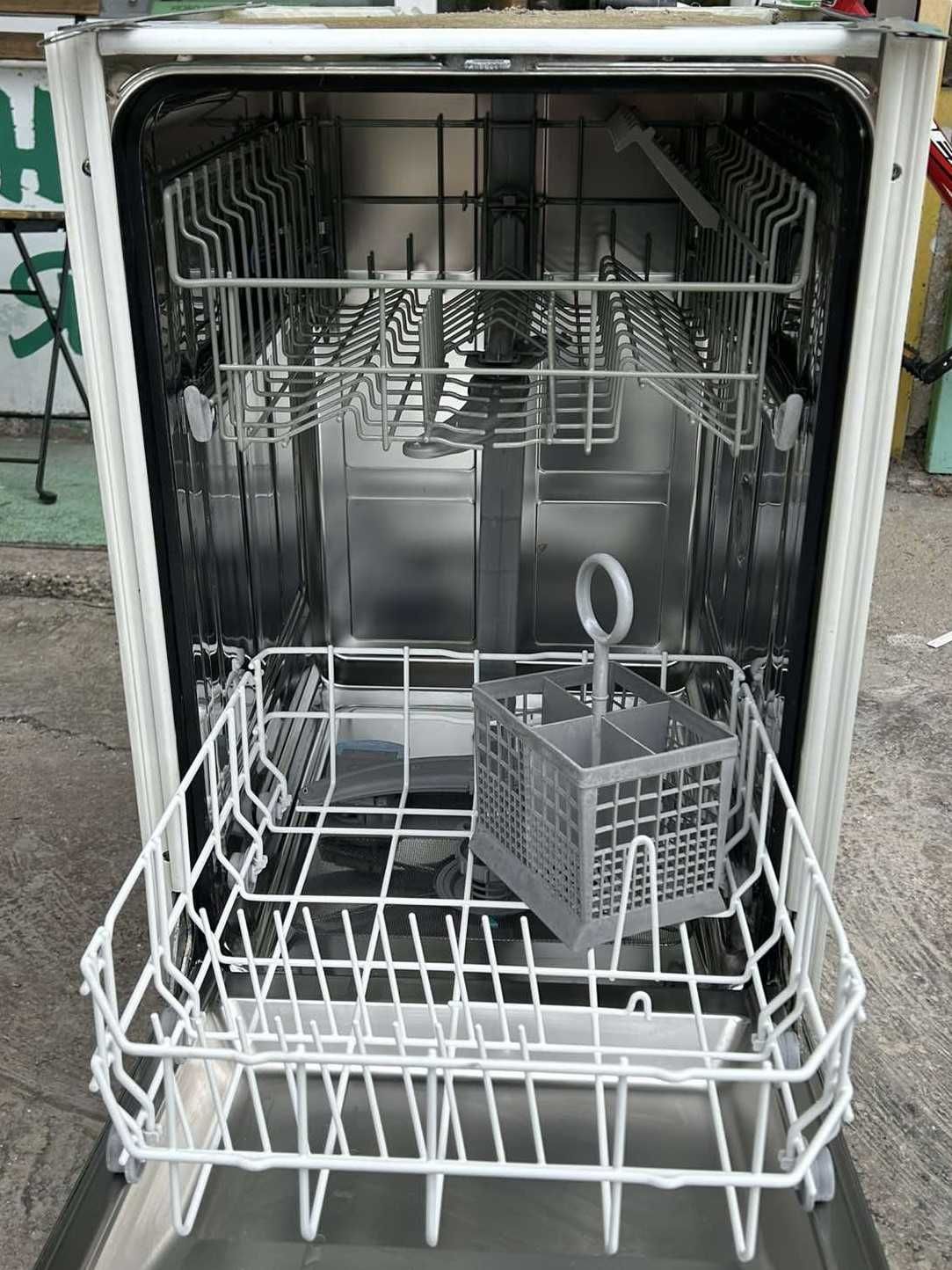 Съдомиялна за пълно вграждане 45 cm Siemens SF