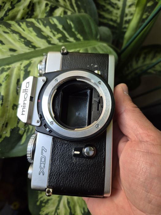 SLR Minolta XD7 cu obiectiv