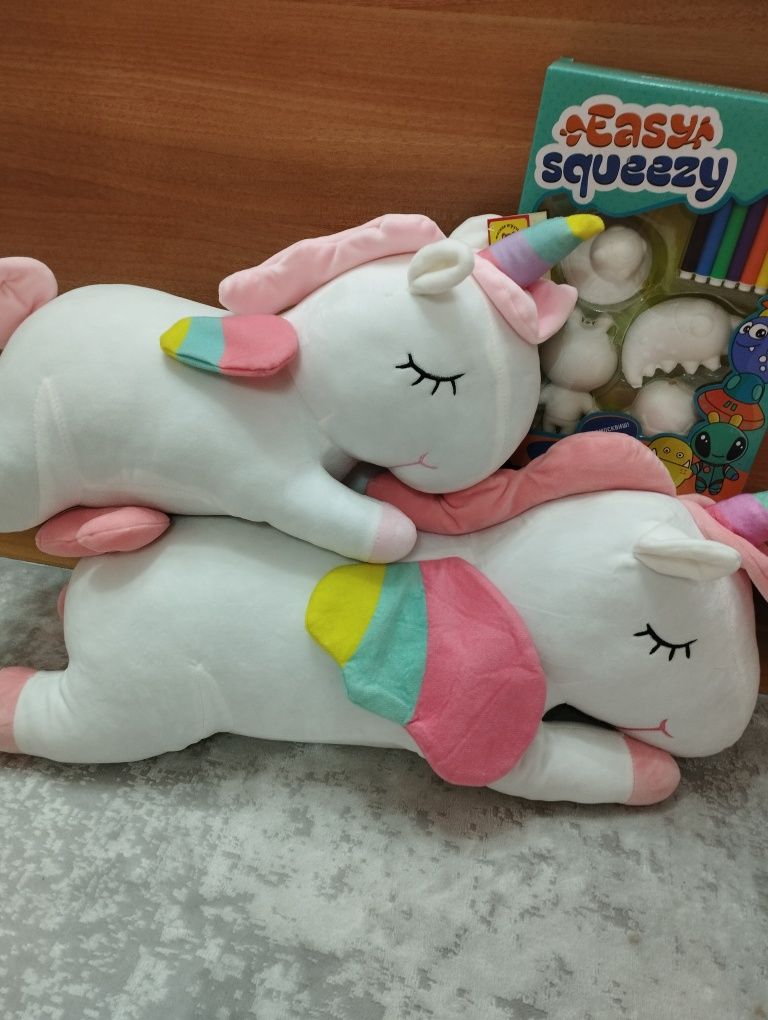 игрушки , единорог с пледом
