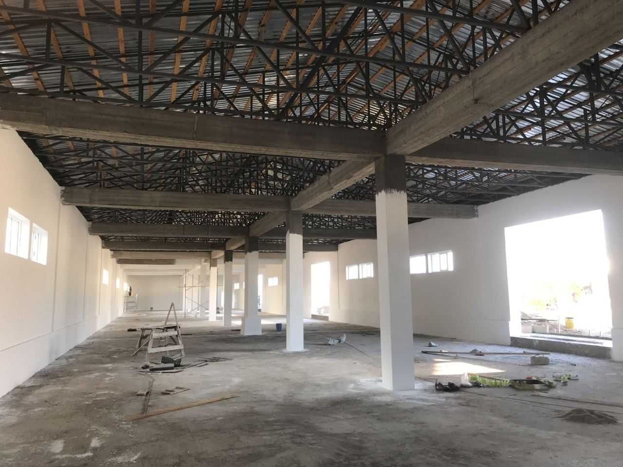 Помещене    530  кв.м.    Сергели.