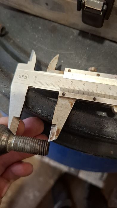 Болтове за Mercedes w203