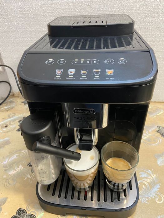 Espresor cafea DeLonghi magnifica evo