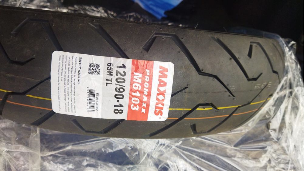 Vând cauciuc moto roata spate marimea 120/90 r18 NOU