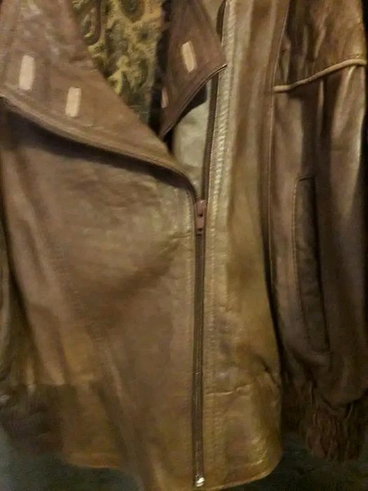 Vând jachetă piele,stare perfectă ,46-48