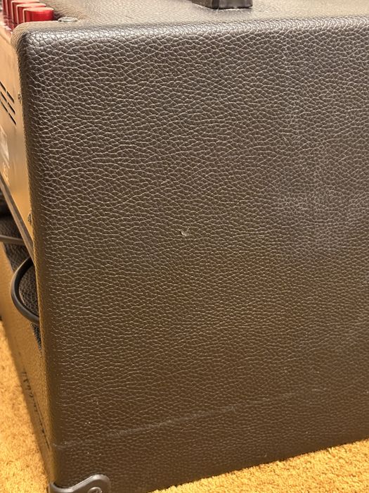 Amplificator bass Promethean P20 + cablu chitara