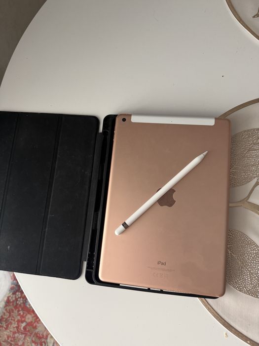 Tableta Ipad 7th 32Gb + 5G sim cellular+pen stilou-Gold Rose - impecab